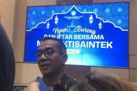 Desertasi Bahlil Tak Dibatalkan, Mendikti Saintek: Otoritas Ada di UI