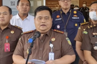 Barbuk Korban Robot Trading Dibancak Jaksa, Eks Kajari Jakbar Iwan Ginting Harus Diperiksa