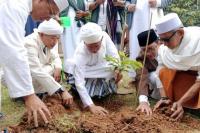 Yayasan EcoMasjid dan Azzikra Luncurkan Hutan Wakaf 25 Hektare di Gunung Sindur