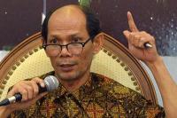 Analisa Ekonom, Danantara dan Revisi UU TNI Penyebab Anjloknya IHSG