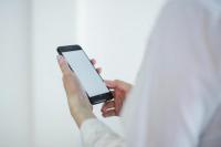 Hati-Hati, Ini 7 Barang yang Bisa Rusak Jika Dibersihkan Pakai Tisu Basah