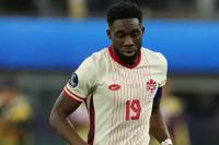 Davies Cedera, Bayern Sesalkan Federasi Sepakbola Kanada