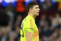 MU Ajukan Barter untuk Datangkan Emiliano Martinez