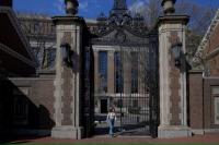 Harvard dan Universitas Toronto Buat Rencana Darurat bagi Mahasiswa Internasional