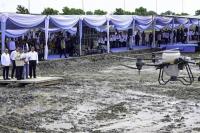 Presiden Prabowo Tebar Benih Padi Dengan Teknologi Drone Pertanian