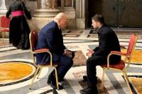 Upayakan Perdamaian, Trump-Zelenskiy Bertemu Langsung di Basilika Vatikan