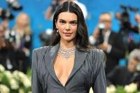 Penggemar Semangat, Kendall Jenner dan Devin Booker Balikan Lagi?