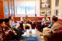 Kemdiktisaintek dan Kemhan Jajaki Program KKN di Perbatasan