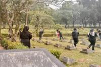 Datangi TPU Pondok Rangon, Aktivis 98 Gelar Tabur Bunga di Makam Korban Kerusuhan Mei