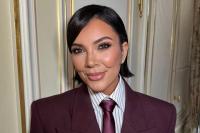 Demi Wajah Lebih Muda, Kris Jenner Ibu Kim Kardashian Lakukan Operasi Plastik