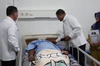 Tiba di Nabire, Dirjenpas Kunjungi Anggota Lapas yang Terluka Dipukul Napi