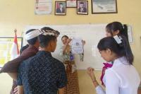 Mengapa Islam Sangat Memuliakan Kedudukan Guru