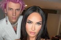 Asuh Bayi Perempuan, Megan Fox dan Machine Gun Kelly Kembali Bersama  
