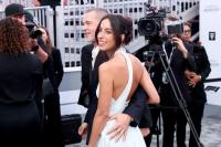 Karpet Merah Premiere F1, Brad Pitt Hindari Kemesraan dari Pacarnya Ines de Ramon