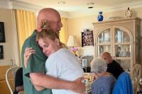 Bruce Willis Berjuang Lawan Demensia, Tallulah Willis Beri Pelukan untuk Sang Ayah