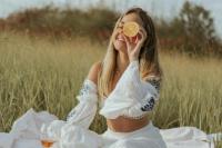 Penelitian Ungkap Cara Vitamin C Memperbaiki Kulit Menua