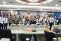 DPD RI Fasilitasi Konflik Lahan Kelompok Tani di Kalimantan