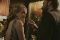 The Handmaid`s Tale S1E8 `Jezebels`: June dan Moira Kaget Keduanya Masih Hidup