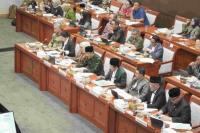 Di DPR, Mensos Beberkan Tiga Strategi Bansos Tepat Sasaran