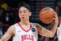 Yuki Kawamura Resmi di Kontrak Chicago Bulls