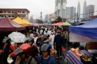 Bantu Ekonomi Warga, Seluruh Orang Dewasa Malaysia Bakal Dapat Subsidi Tunai