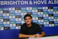 Putra Legenda MU Teken Kontrak Profesional Pertama di Brighton