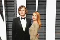 Netizen Heboh Mencari Siapa Selebriti yang Putus Gara-gara Kekuatan Super Sophie Turner