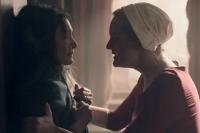 The Handmaid`s Tale S3E12 `Sacrifice`: June Membiarkan Eleanor Tewas