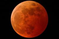 Amalan Sunnah Saat Gerhana Bulan, Yuk Amalkan