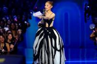 Borong Tiga Penghargaan di MTV VMA 2025, Ariana Grande tak Henti Bersyukur