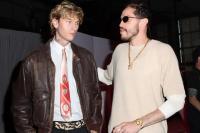 Menanti Kelahiran Anak Pertama, Pete Davidson Puji Machine Gun Kelly `Ayah Hebat`   