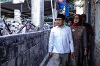 Menko PM Tinjau Reruntuhan Gedung Ponpes Al-Khoziny, Sampaikan Duka Mendalam