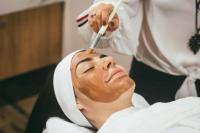 Bukan Asal Pamer, Ini 5 Alasan Perempuan Wajib Pakai Skincare