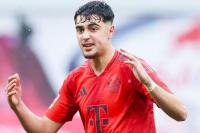 Manchester United Incar Pavlovic untuk Gantikan Casemiro