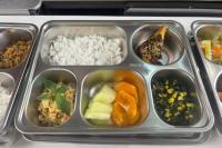 Tekan Food Waste Akibat MBG, Kemdikdasmen Buat Pedoman Makan yang Baik