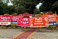 Produsen Food Tray Lokal Sindir Keras BGN Lewat Karangan Bunga