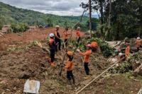 Korban Meninggal Longsor Cilacap Ditemukan Jadi 11 Orang