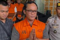 KPK Sita Uang Ratusan Juta dari Kantor-Rumah Dinas Bupati Lampung Tengah