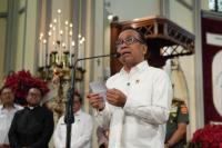 Natal 2025, Menko PMK: Indonesia Berdiri Bersama yang Terluka