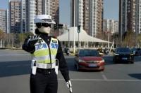 Robot Polisi AI Ambil Alih Tugas Jaga Lalu Lintas di China