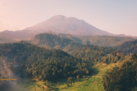 Asal Usul Nama Gunung Ciremai di Jawa Barat