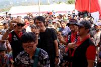 Natal Nasional PDIP Bersama Warga Terdampak Bencana: Berbagi Sukacita