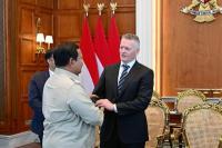 Prabowo Bertemu Dirut Garuda Bareng CEO Embraer Bahas Industri Penerbangan