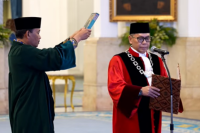 Dilantik Presiden, Legitimasi Adies Kadir Sebagai Hakim MK Kuat dan Sah