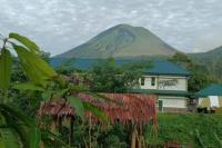 Aktivitas Gunung Api Meningkat, Masyarakat Diimbau Tak Dekati Kawah Lokon