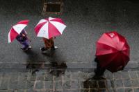 Hujan di Hari Imlek, Pertanda Keberuntungan?