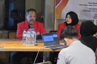 Presentasi Magister Hukum, Johan Soroti Ketimpangan Politik Hukum Laut