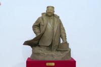 Korut Pamerkan Patung Kim Jong Un, Pakar Ungkap Keanehan