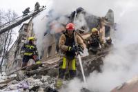 Rudal Rusia Ledakkan Apartemen di Ukraina, 10 Orang Tewas