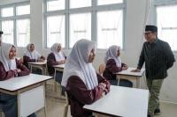 Siswa SR di Aceh Titip Surat untuk Prabowo Lewat Cak Imin, Ini Isinya